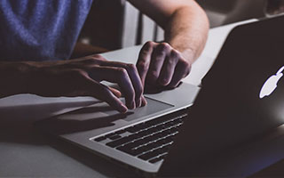 彩经网彩票走势图大全-刘奕：限薪为促球员留洋 中性名为俱乐部扎根社区