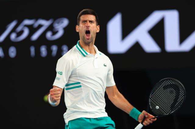 德约直落三盘横扫梅德维德夫 加冕澳网九冠王